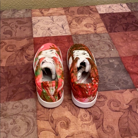 Nike Court Boroughs - Picture 3 of 4